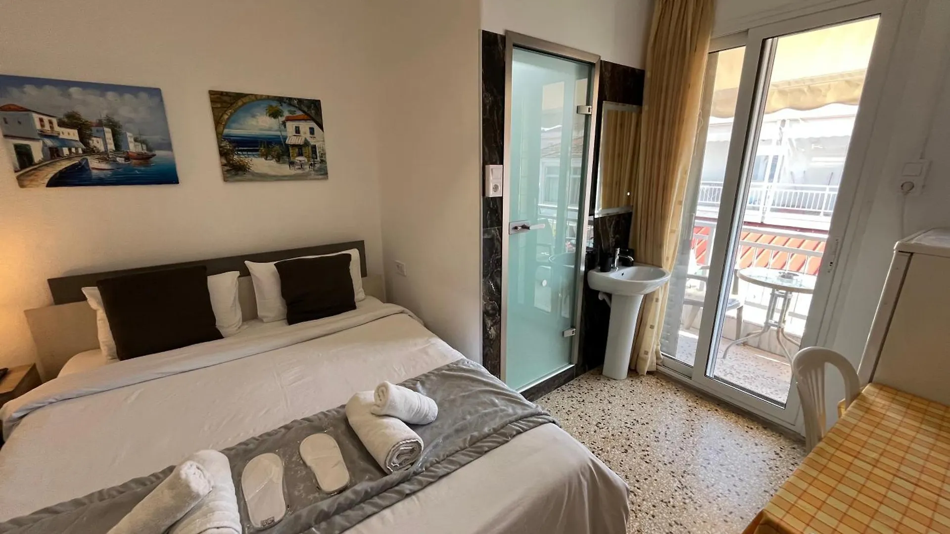 Sunset View Rooms Ajía Triáda