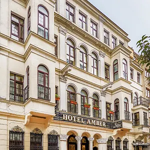 Amber & 4*, Isztambul Törökország